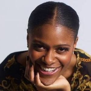 Meet your Posher, Zaneta